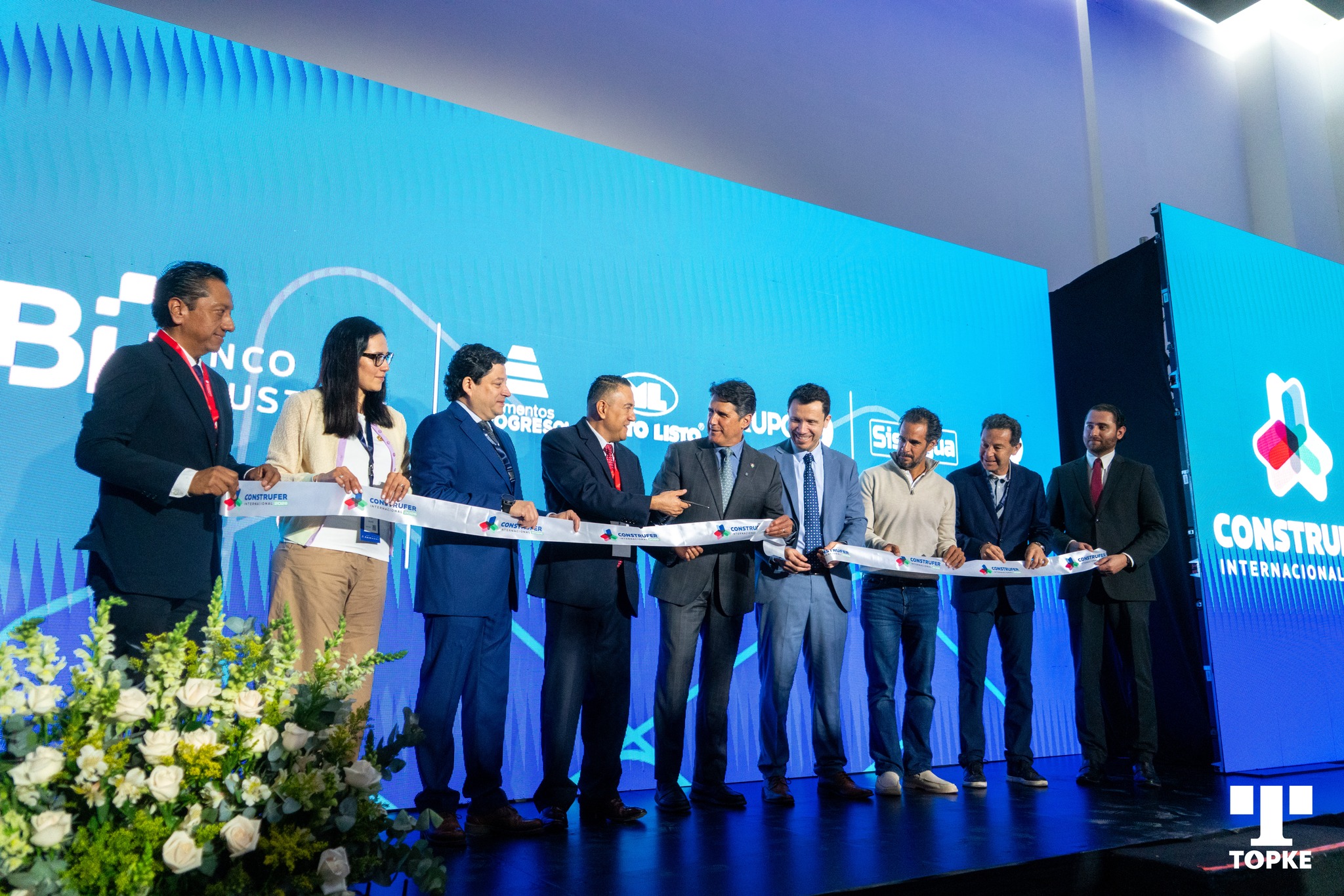 Arrancamos con todo 💛🔥
Primer día de XCMG en Construfer 2026, demostrando potencia, innovación y liderazgo en maquinaria pesada.
Esto apenas comienza 🚜⚡
@construfer_gt @importadoresdemaquinaria @omarxicara @dzgerson @brendizzreyesurizar @roberto.cgv @vidaltt14 @jenmonroye @muniguate @ricardoquinonezl @m.angieee_b
#XCMG #Construfer2026