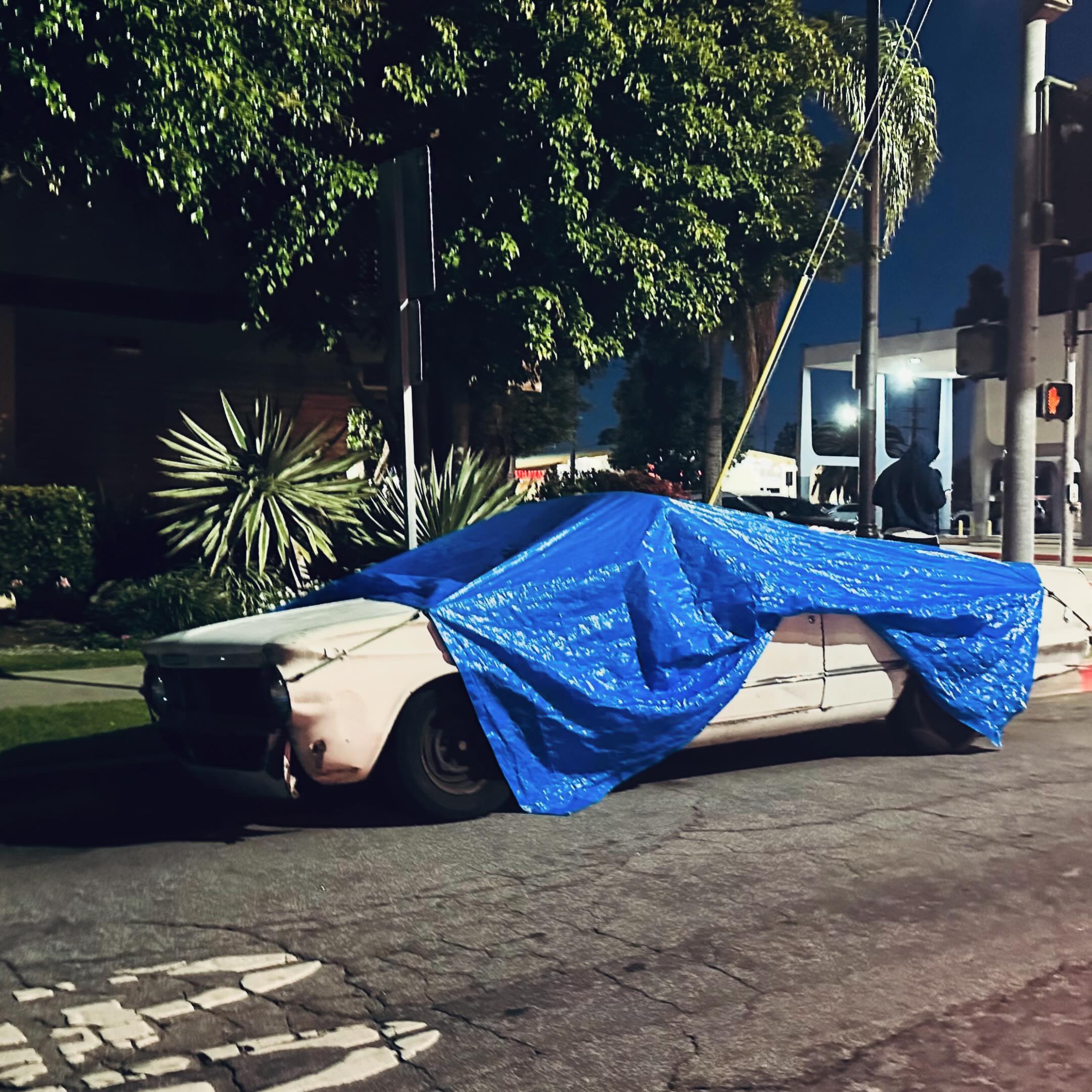 “you think you hate it now, wait ‘til you drive it.”
almost ready to take delivery of my new #tesla #cybertruck
#myhooptie #automobile #elonmusk #cybertruckrust #rustbucket #griswolds #griswoldfamilyvacation #griswoldfamilytruckster #wagonqueenfamilytruckster #wagonqueenfamilytrucksterstationwagon